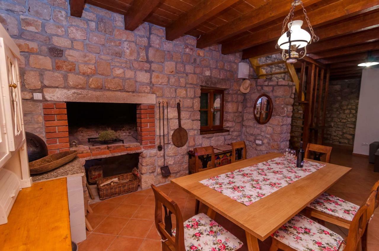 Villa Stone House Knezevic Vinjerac Exterior foto